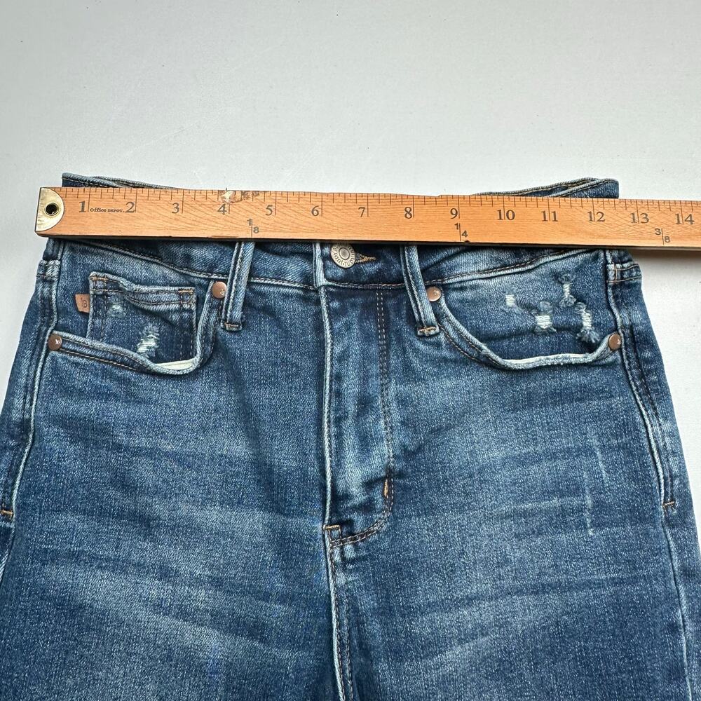 Judy Blue Jeans Womens 3/26 Blue Slim Fit Medium Wash Distressed Raw Hem Whisker - Picture 10 of 14